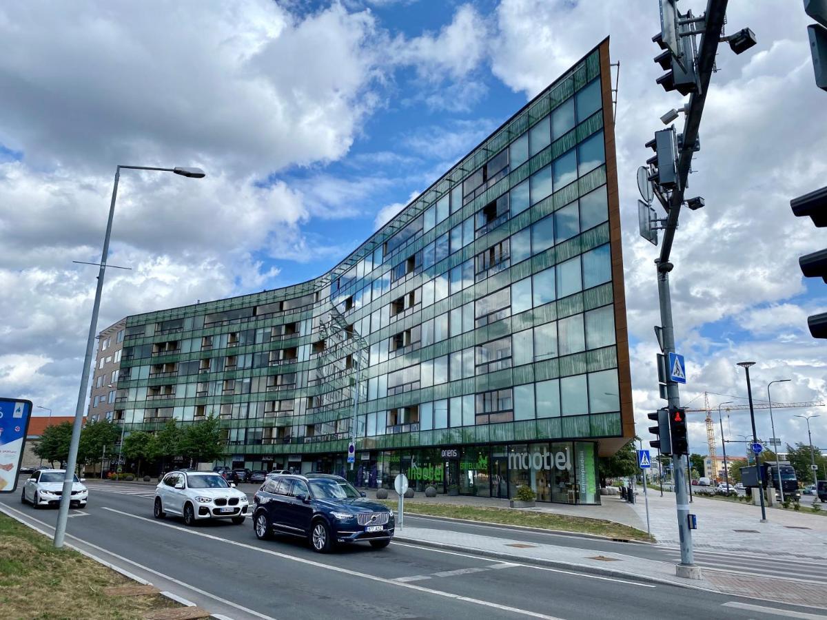 Cozy Lootsi Residence With Sauna And Balcony - Tallinn City Centre Dış mekan fotoğraf